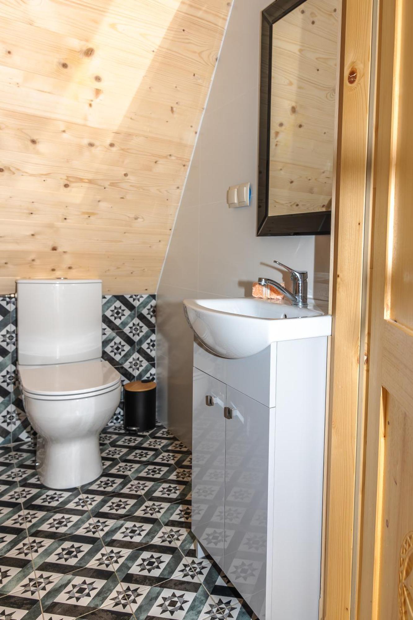 Malcykowka W Zebie Z Jacuzzi Chalet *